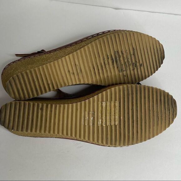 Alexis Leroy | Wedges  - Picture 2 of 7